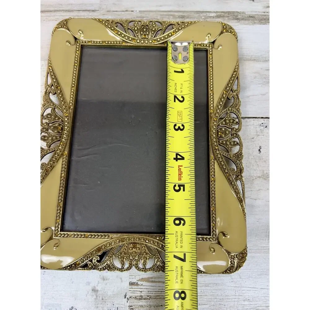 Vintage Gold Tone Ornate Picture Frame 9x7 Holds 4.5x6.5 Photo Tabletop Easel